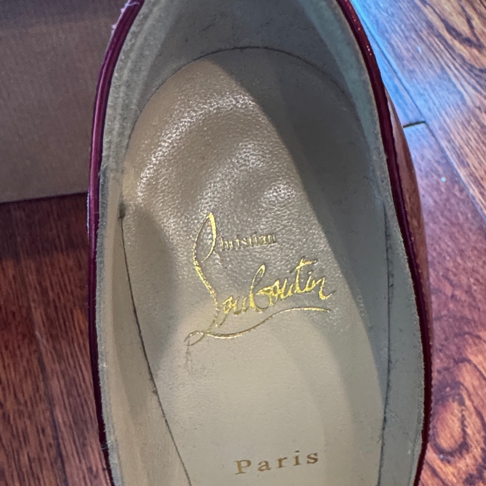 Christian Louboutin Glossy Crimson Heels - Picture 2 of 6